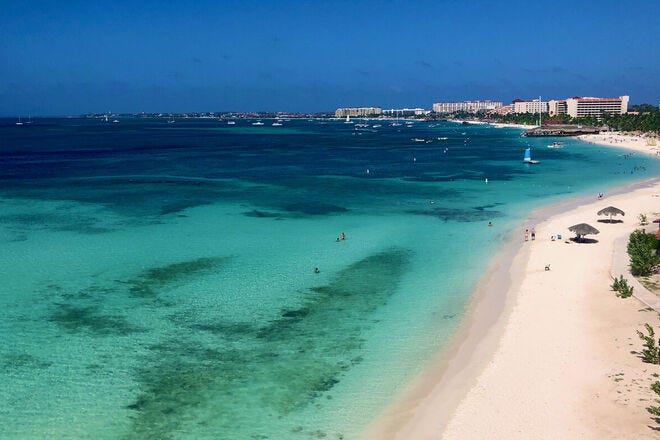 10-Best-Hotels-in-Aruba.jpeg